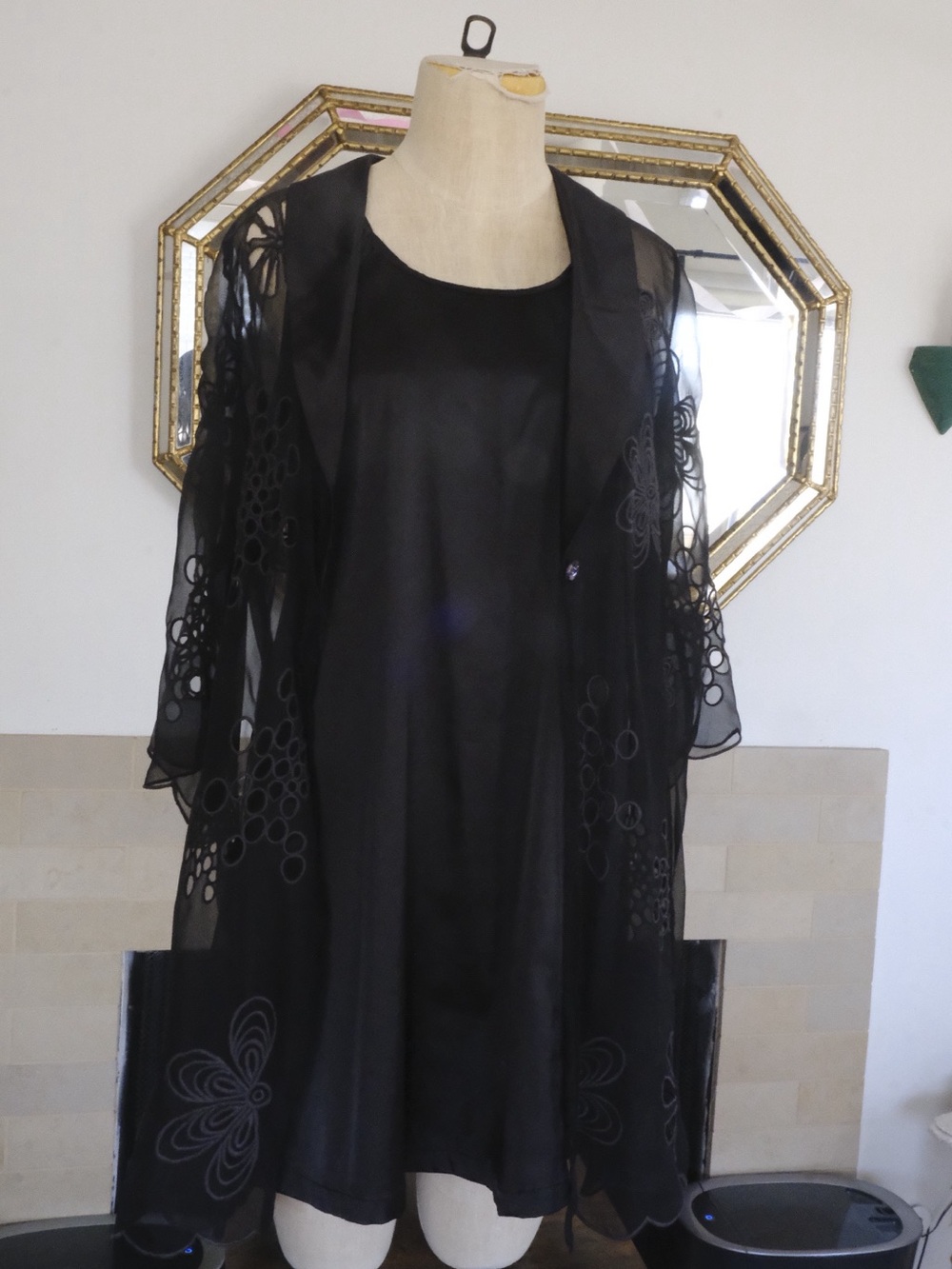 monoreno slip + kimono with button clasp